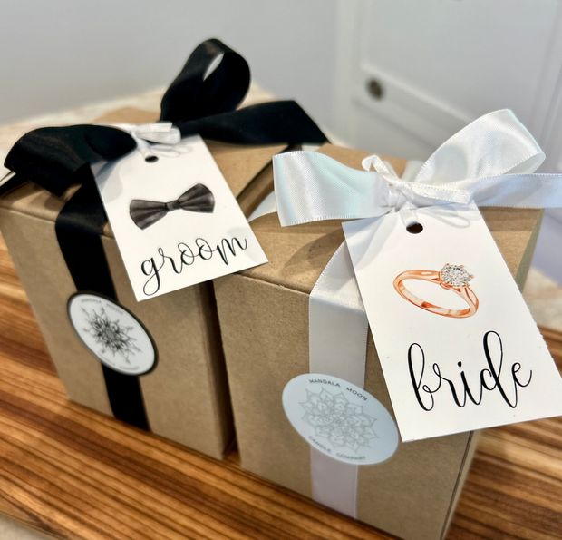 Bride and groom candles 