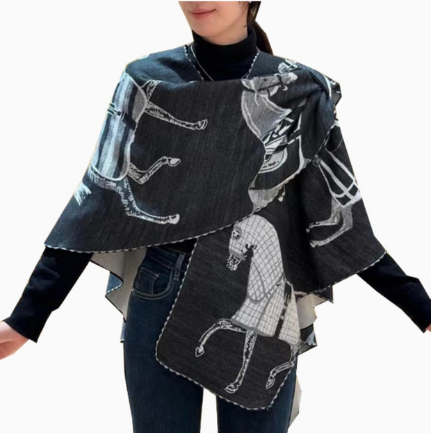 Equestrian Black / White Trotter Reversible Short Loop Wrap