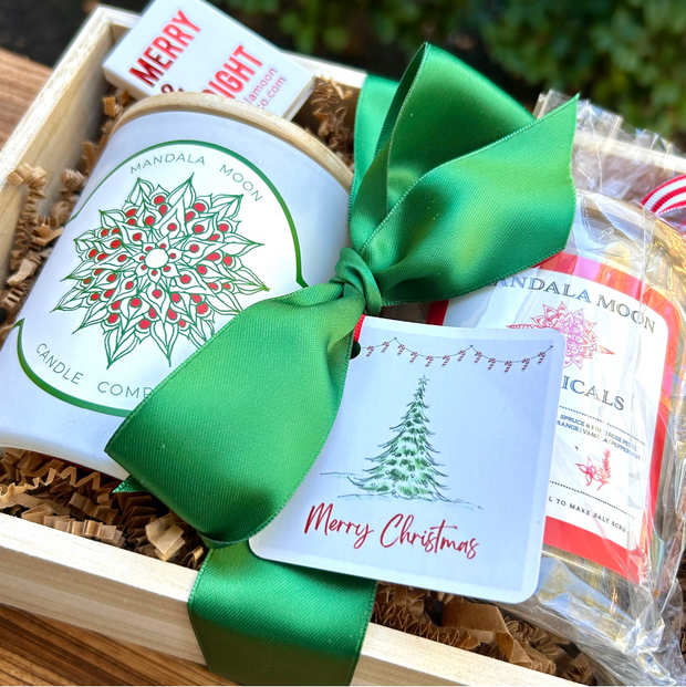 Christmas Forest Candle and Botanical Bath Salts Gift Set