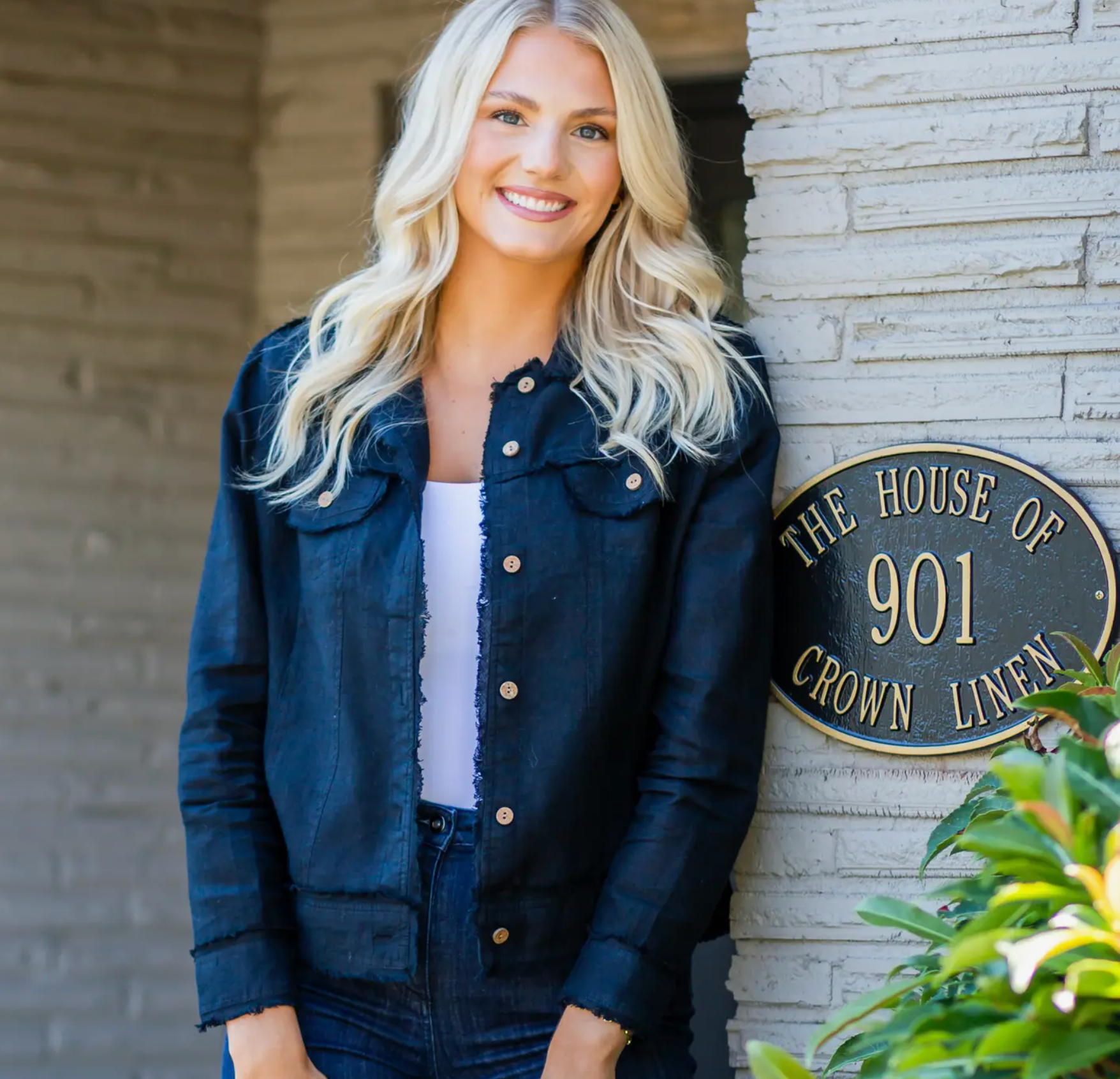 Black linen jacket with buttons, light and airy